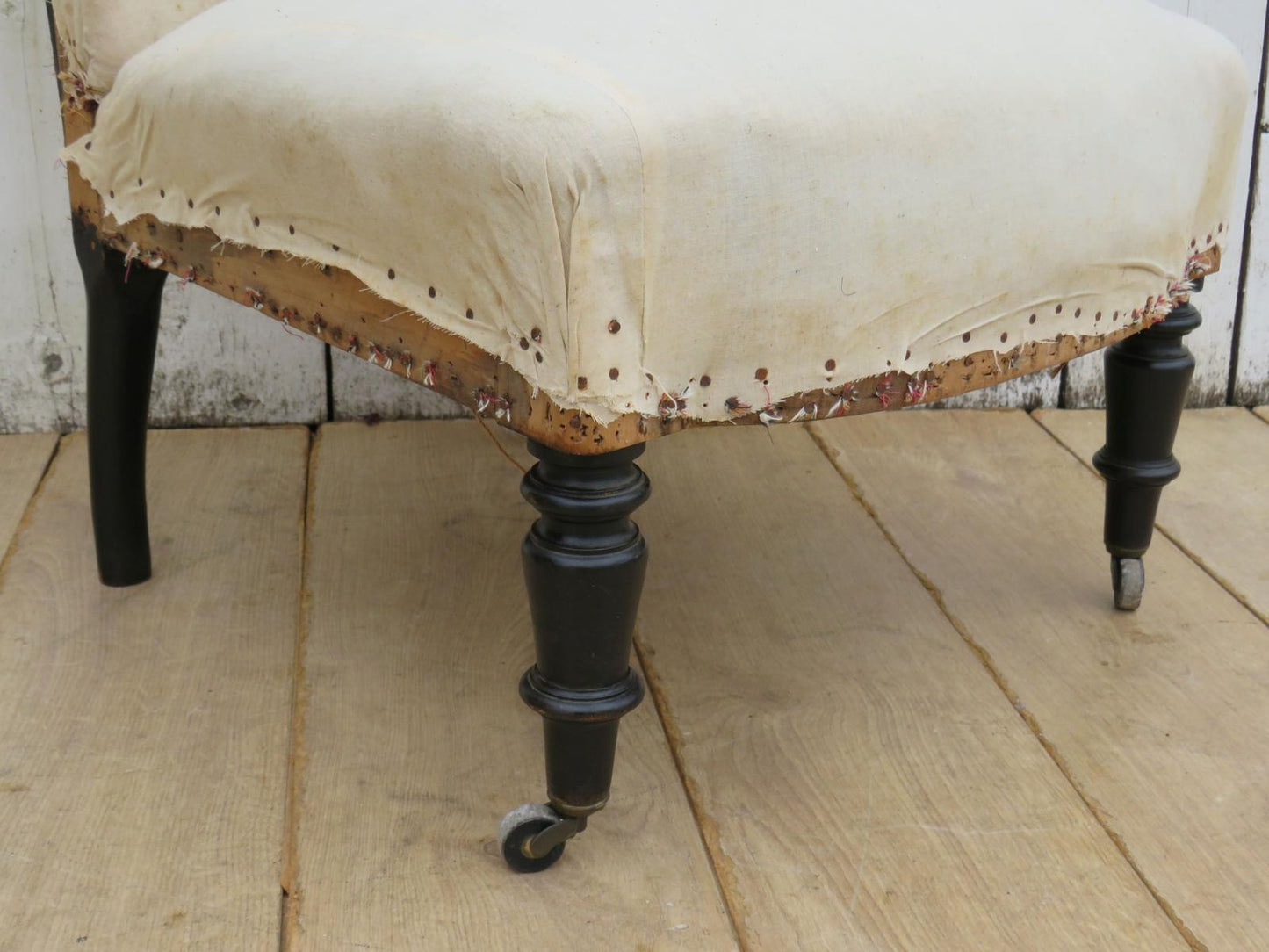 Antique III Slipper Chair